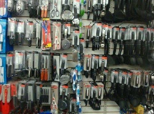 實(shí)拍美國(guó)一元店 便宜貨也要層層監(jiān)管