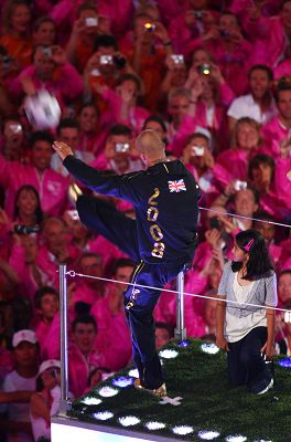 張藝謀解讀閉幕式 時(shí)間緊比開(kāi)幕式遜色不少(圖)