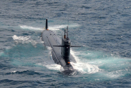 資料圖：中國海軍091級核潛艇訓(xùn)練。