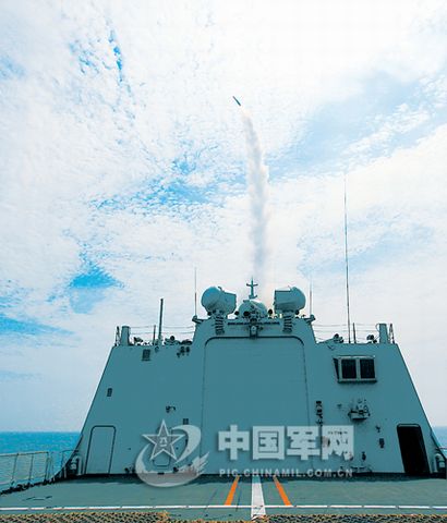 發(fā)射對空導彈。