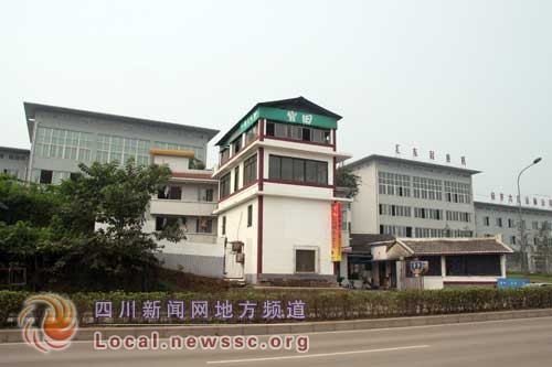 省道305線綠化帶、工業(yè)園區(qū)綠地被違法建筑非法侵占