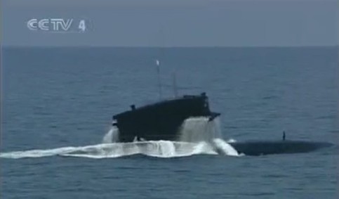 東海艦隊某潛艇支隊實彈攻防演練。圖片來源：CCTV視頻截圖