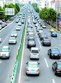 青島黃標車限行成一紙空文 車主坦然交警環(huán)保無奈