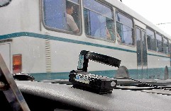 市民打車想刷卡屢遭拒 4000臺POS機成擺設