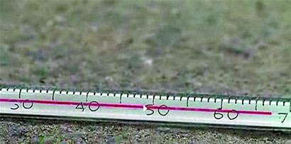 青島驚現(xiàn)70℃柏油馬路 熱燙神似災難片