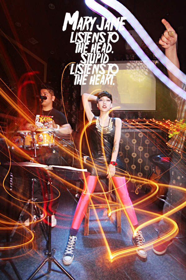 曝《中國(guó)好聲音》吳莫愁生活照