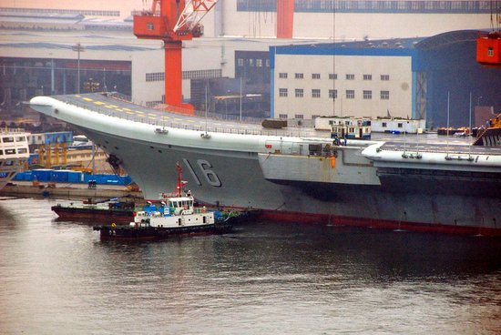 中國(guó)航母平臺(tái)艦身號(hào)碼亮相