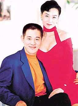 李連杰愛(ài)妻利智的身世