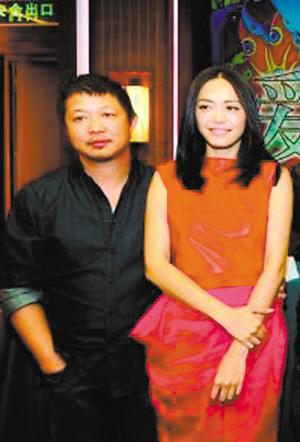 姚晨拜見公婆光腳下廚 曹郁父親寫詩(shī)盛贊兒媳