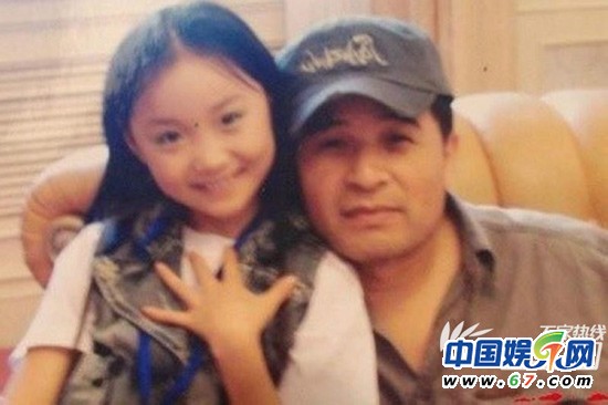 明星父女合影盤點(diǎn) 張鐵林吳宗憲愛(ài)女長(zhǎng)相驚艷
