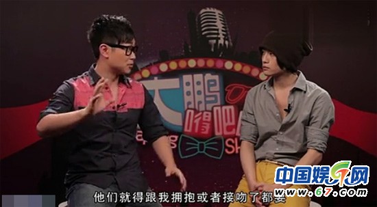 好聲音王乃恩訪談冷場(chǎng)主持人崩潰 網(wǎng)友笑翻