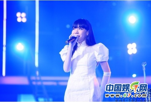 好聲音終極考核首場 吉克雋逸晉級(jí)徐海星出局