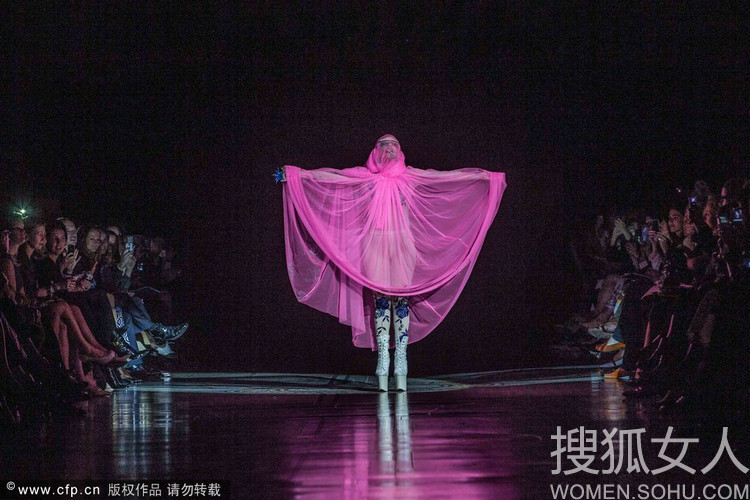 Lady Gaga生肉泳裝 雷人造型盤點(diǎn)