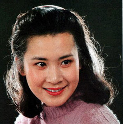 80年代?；ìF(xiàn)狀 方舒離婚宋春麗為事業(yè)失去孩子