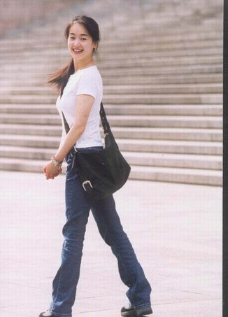 80年代?；ìF(xiàn)狀 方舒離婚宋春麗為事業(yè)失去孩子