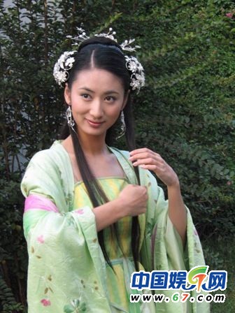 楊冪劉詩(shī)詩(shī)佟麗婭唐嫣 美艷大PK誰(shuí)是古裝女神