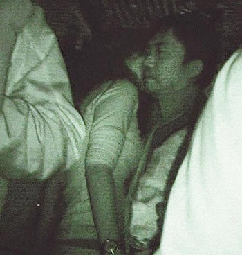女星進了夜店就狂放無限啊！