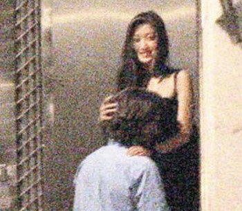 女星進(jìn)了夜店就狂放無限??！