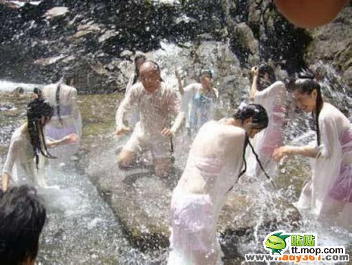 明星沐浴戲凸點走光合集 章子怡許晴范冰冰大膽獻身