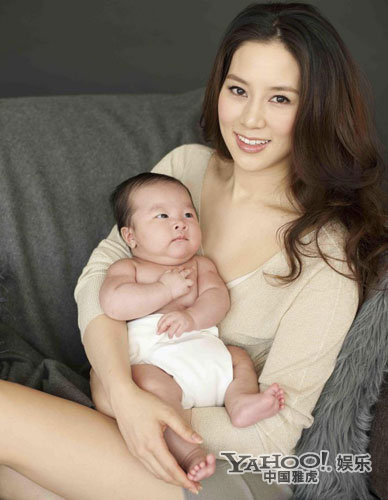 圖揭豪門女星生子競(jìng)賽 小S自曝生到子宮松弛