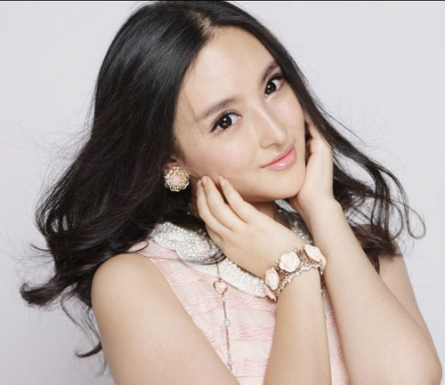 扒女星上位路 古力娜扎吻高富帥