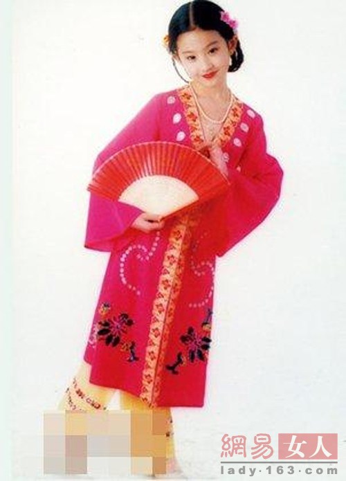 扒劉亦菲經(jīng)典造型 妹妹照片曝光