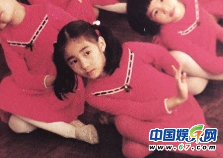 TVB明星兒時照 佘詩曼童年三點式比基尼照曝光
