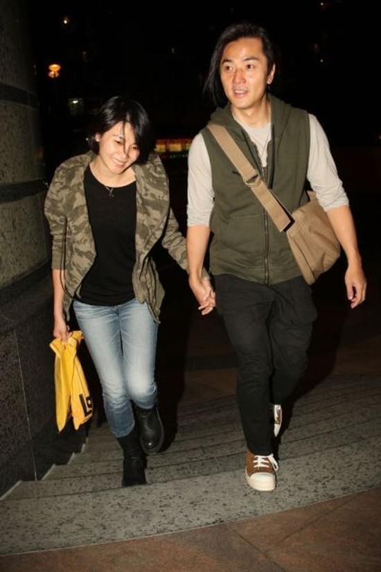 鄭伊健首次談三任女友 稱與梁詠琪愛(ài)情轟烈