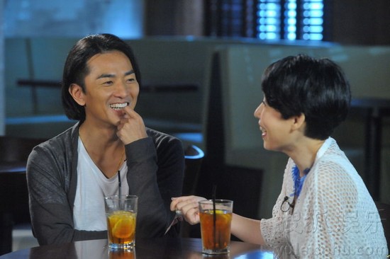 鄭伊健首次談三任女友 稱與梁詠琪愛(ài)情轟烈