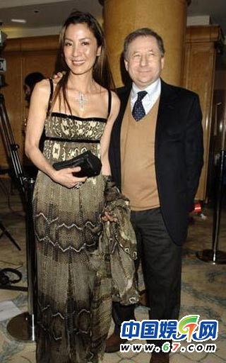 女星外籍老公財(cái)富比拼 李玟老公不輸默多克