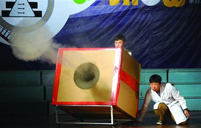 探訪青島中小學(xué)生科技節(jié):孩子創(chuàng)造力驚呆家長