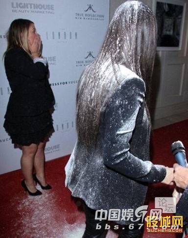 中外明星臺(tái)上銷魂一刻 太囧了