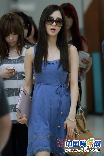 女星天王范養(yǎng)成記:偽素顏大墨鏡成氣場(chǎng)來(lái)源