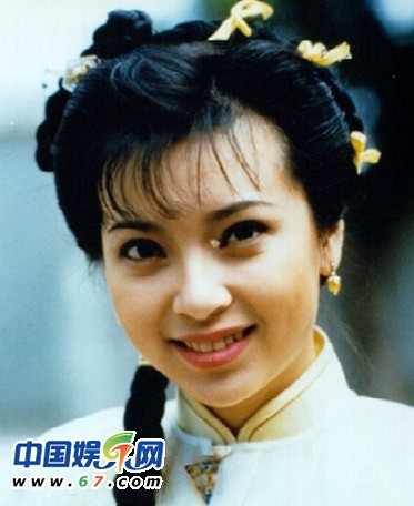 追憶TVB劇龍?zhí)酌琅?風情康華演遍陀槍師姐系列