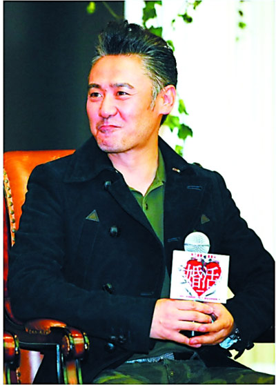 圖揭明星與父母的關(guān)系 吳秀波母親被送養(yǎng)老院難見(jiàn)兒子