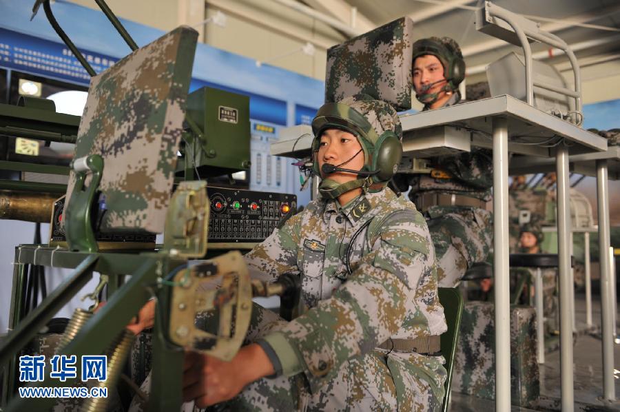 十年軍隊(duì)國防:科學(xué)發(fā)展礪雄師 十年軍隊(duì)國防:科學(xué)發(fā)展礪雄師