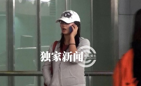 陳好戴口罩素顏現(xiàn)身 身形臃腫萬人迷身材不見