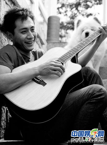 華語影人的屌絲瞬間（中）：天后也瘋狂 王菲頭頂犄角