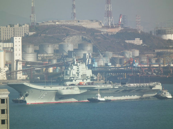 資料圖：遼寧艦入列后首次完成出海測(cè)試。