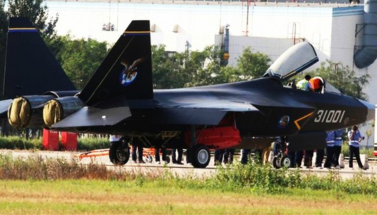 五代戰(zhàn)機殲31成功首飛 系中國第2款隱形戰(zhàn)機