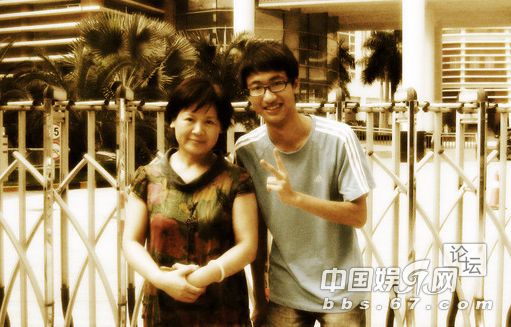 “地場大亨”潘石屹三婚娶張欣 前妻與三個(gè)兒子首曝光 “地場大亨”潘石屹三婚娶張欣 前妻與三個(gè)兒子首曝光