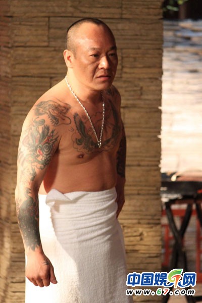 盤點(diǎn)香港電影經(jīng)典龍?zhí)?吳孟達(dá)身價(jià)超主演