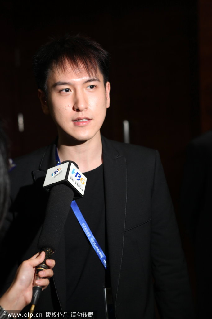 明星富商緣 傳周迅拿下地產(chǎn)大腕