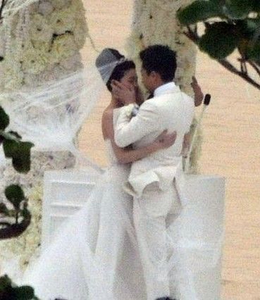 大S汪小菲情侶裝“飛躍”長(zhǎng)城 曝婚后恩愛(ài)細(xì)節(jié)(組圖)