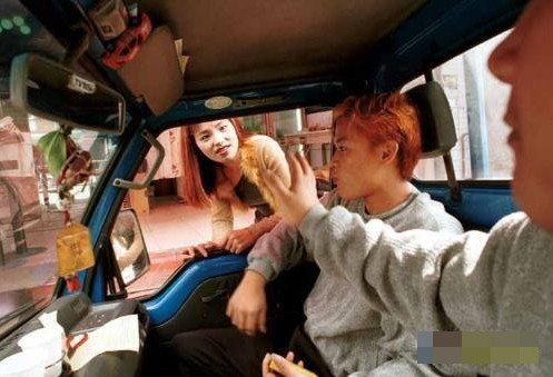 臺灣檳榔西施揭秘 專供男人消費(fèi)