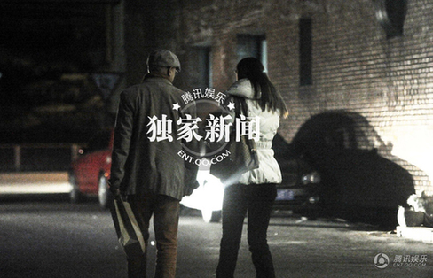 徐崢幽會(huì)神秘女