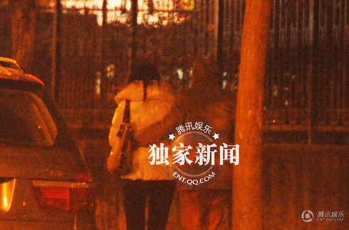 徐崢幽會(huì)神秘女