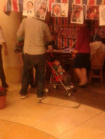 小Q做嬰兒車(chē)