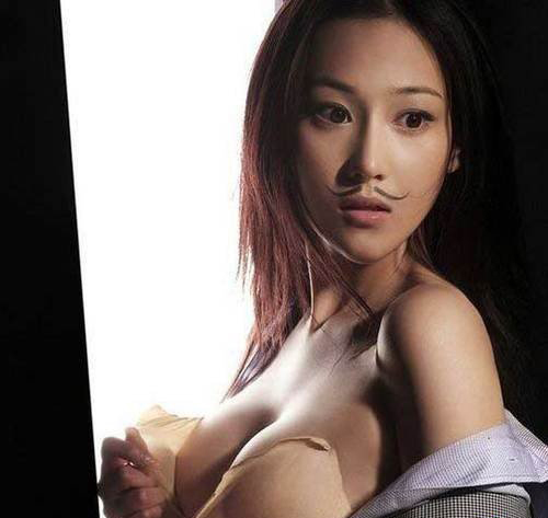 女星胸光側(cè)漏 誰(shuí)漏得恰到好處？