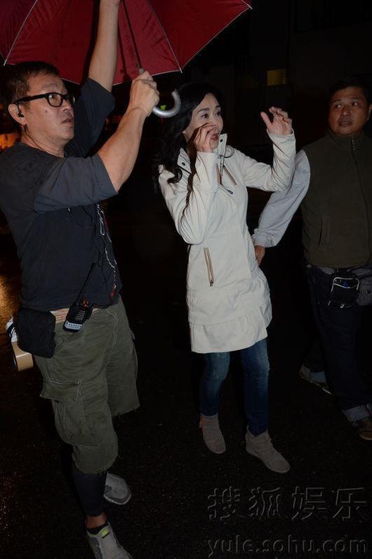 葉玉卿現(xiàn)身街頭暴瘦露青筋 與“葫蘆娃”王祖藍演母子